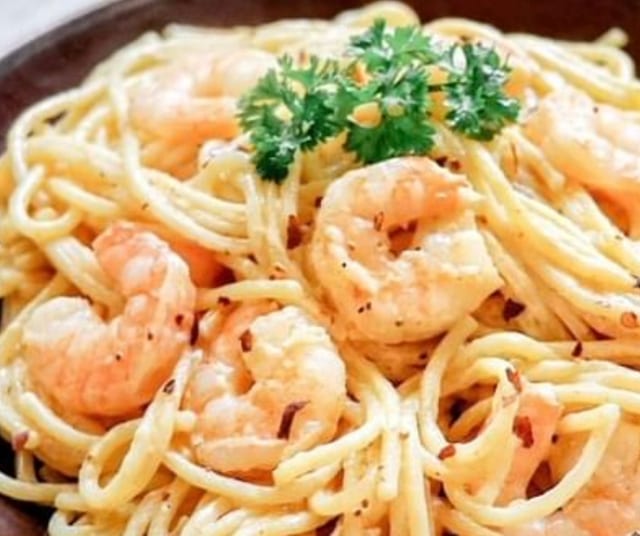 Shrimp Alfredo.