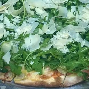 Artichoke and Arugula Pizza.
