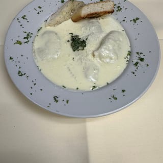 BEEF SHORT RIB RAVIOLI ALFREDO 